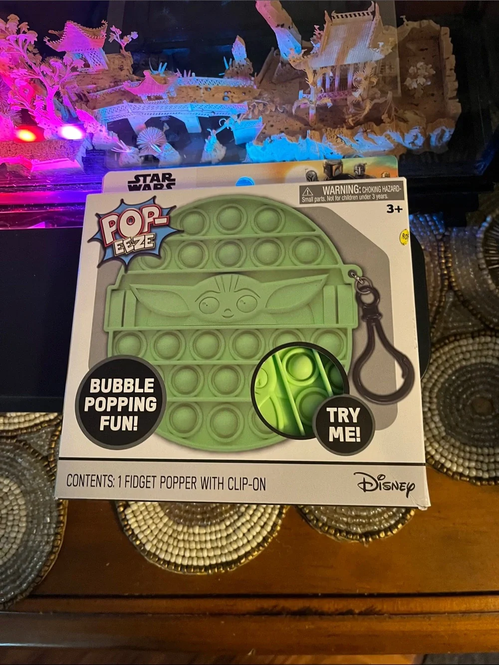 Disney Star Wars The Mandalorian Green Baby Yoda Pop-Eeze Bubble Popper Keychain